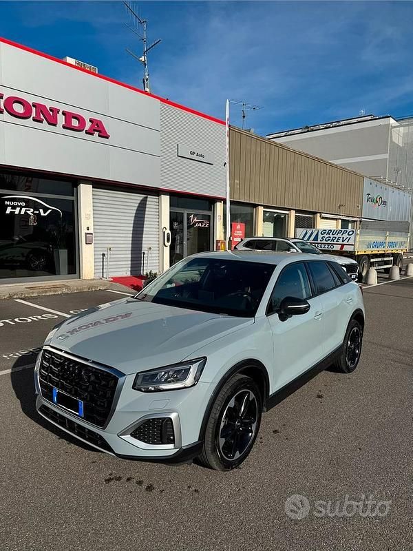 Grigio Usata 2023 Audi Q2 Advanced Plus SUV | 28.500 € - Immagine 1/4