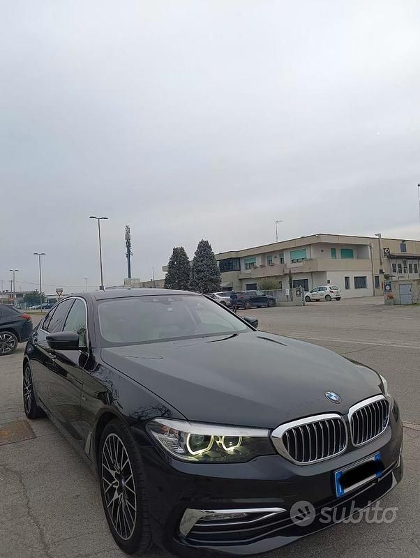 Begagnad BMW 530 Luxury Line 249 HK (183 kW) 2017 Svart Sedan