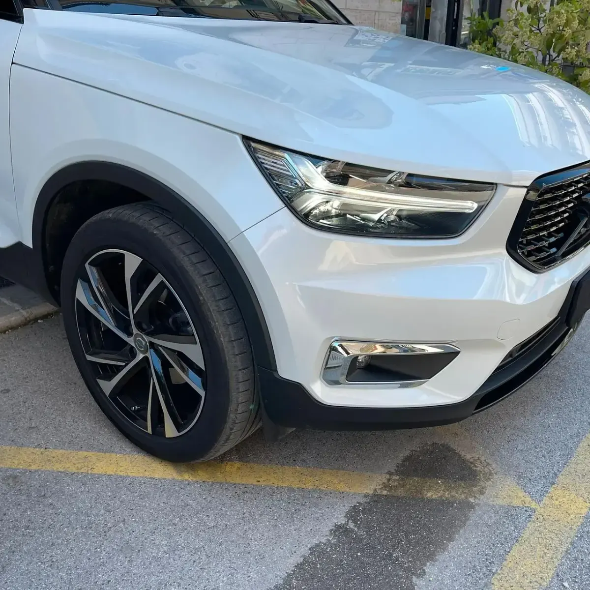 Occasion Volvo XC40 R-Design 149 ch (109 kW) 2019 Blanc SUV
