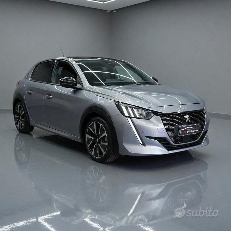 Usata Peugeot 208 GT-line 101 CV (74 kW) 2020 Grigio Utilitaria