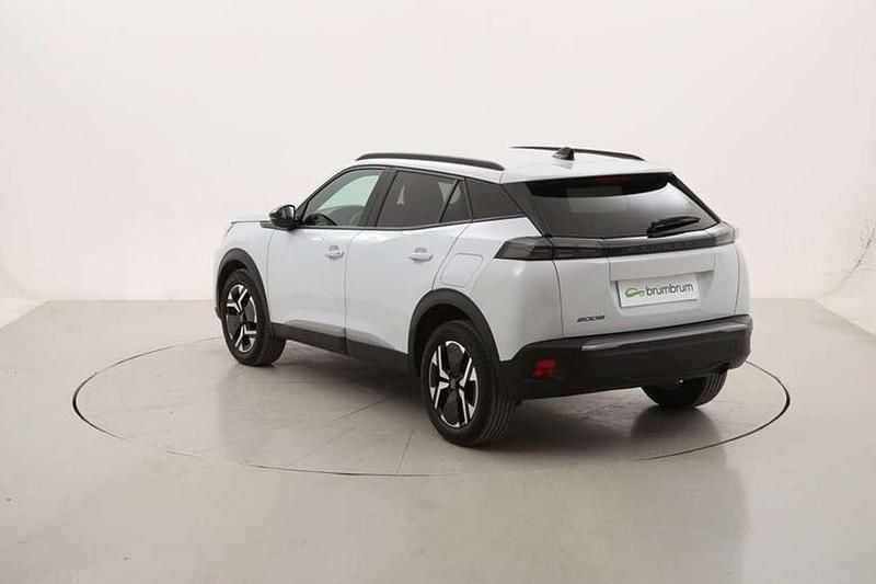 Usata Peugeot 2008 Allure 102 CV (75 kW) 2025 Bianco SUV