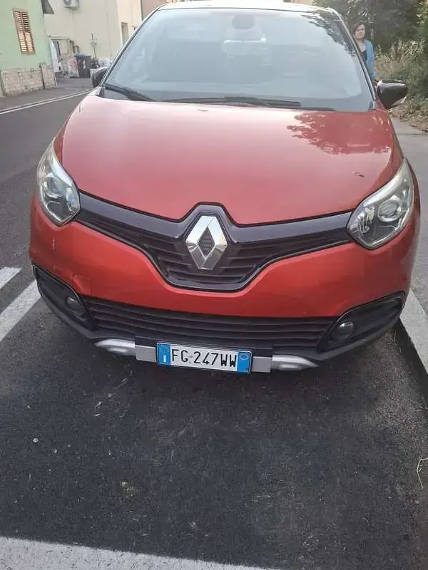 Usata Renault Captur 90 CV (66 kW) 2016 SUV