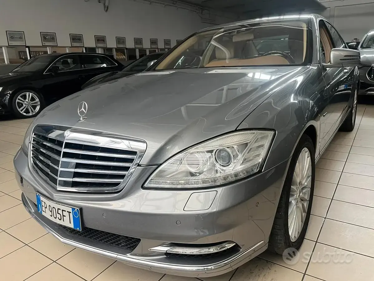 Usata Mercedes S500 Avantgarde 258 CV (189 kW) 2012 Grigio Berlina