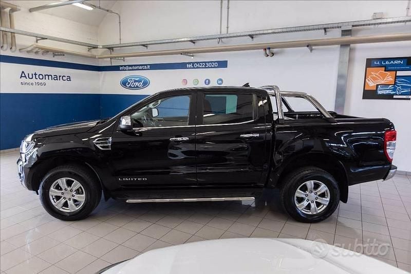 Usata Ford Ranger Limited 170 CV (125 kW) 2023 Nero Pick-up