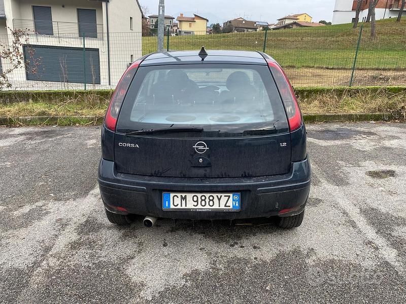 Usata Opel Corsa 2004 Berlina