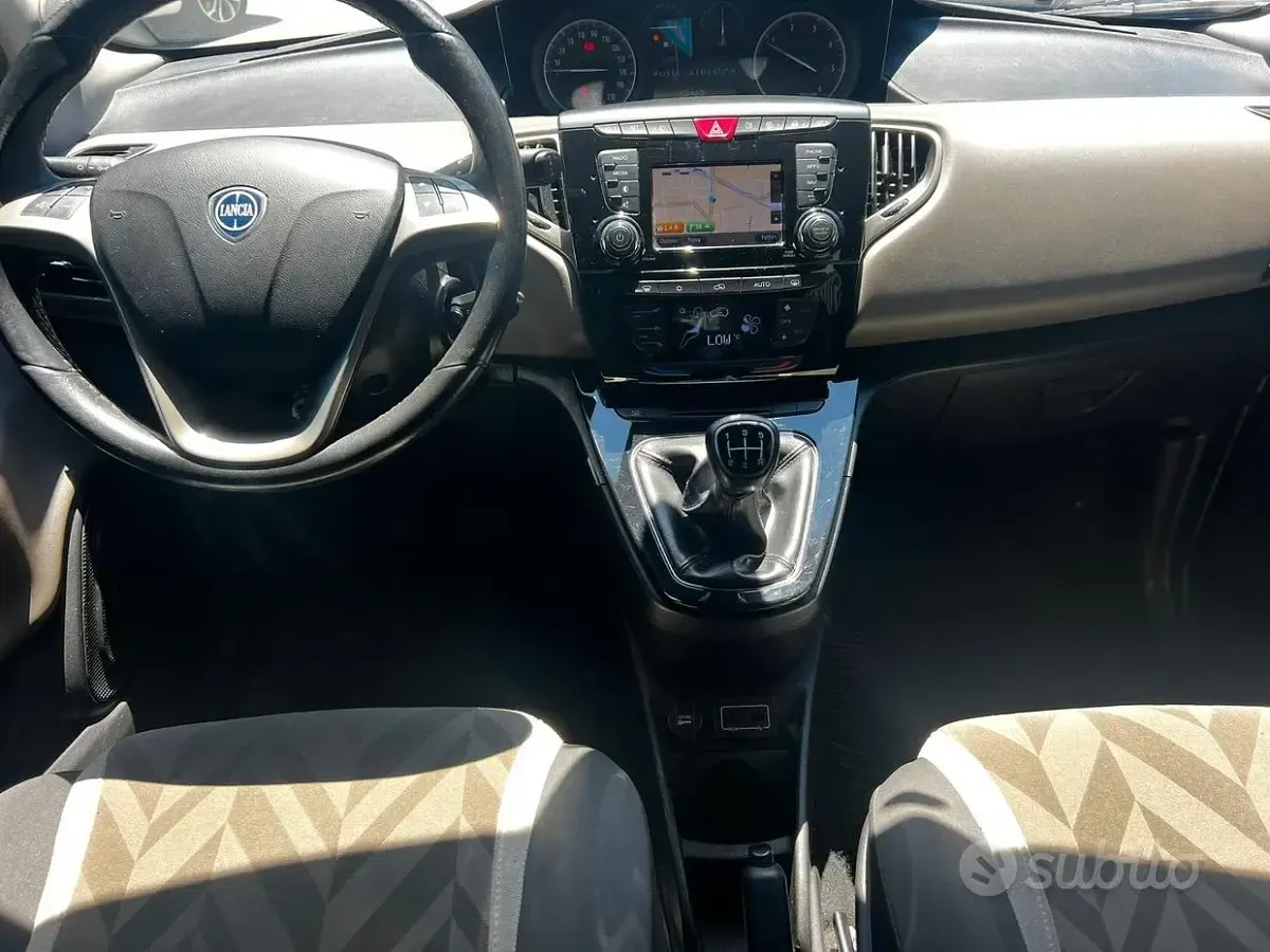 Usata Lancia Ypsilon S 95 CV (69 kW) 2017 Grigio Utilitaria