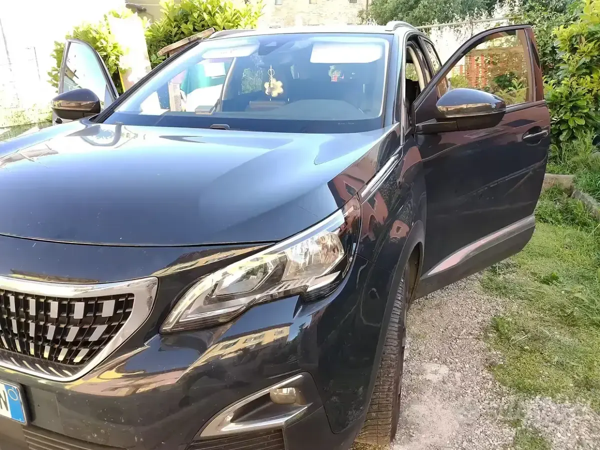 Usata Peugeot 3008 131 CV (96 kW) 2020 Blu SUV