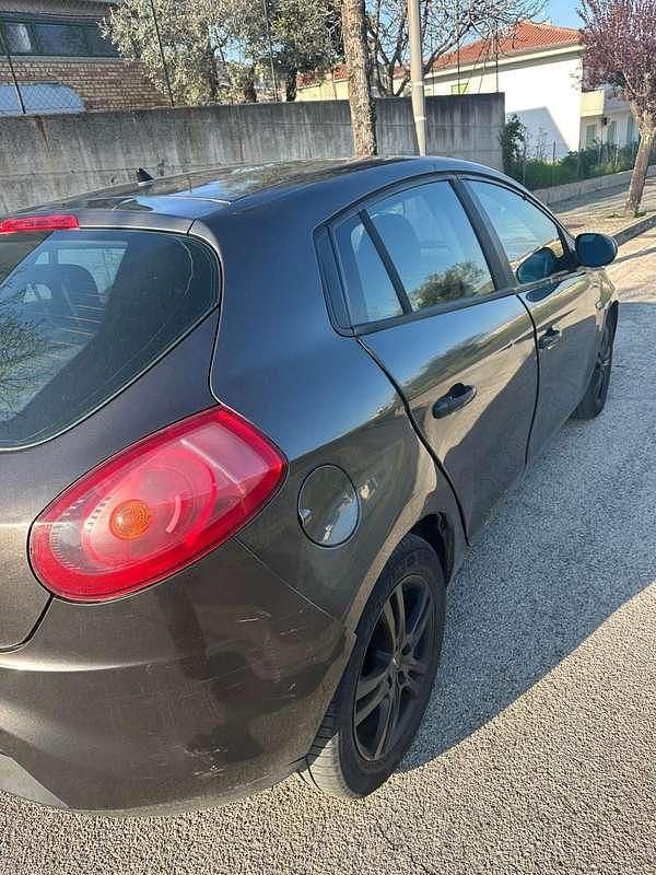 Usata Fiat Bravo Active 120 CV (88 kW) 2007 Grigio Utilitaria