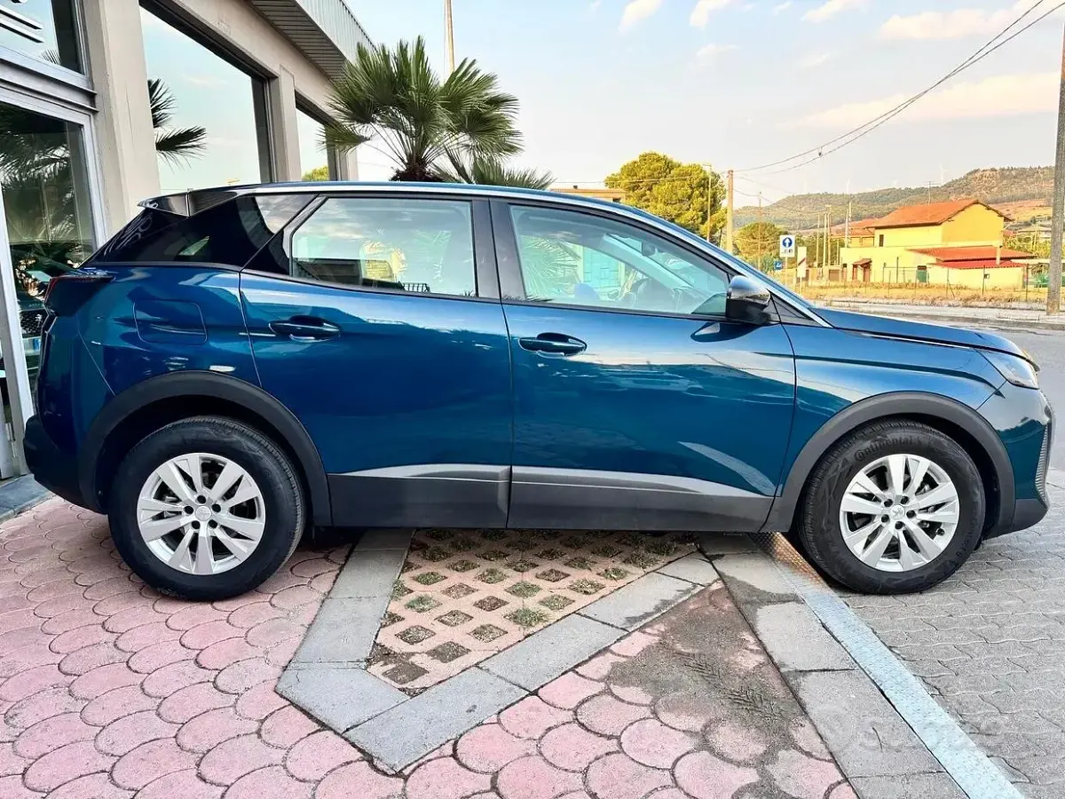 Usata Peugeot 3008 Active 131 CV (96 kW) 2022 Bluazzurro SUV