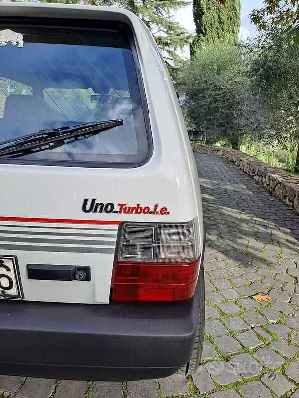 Occasion Fiat Uno 105 ch (77 kW) 1986 Citadine