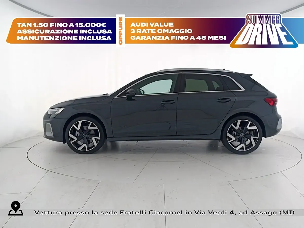 Usata Audi A3 Ambiente 204 CV (150 kW) 2026 Grigio manhattan metallizzato Berlina