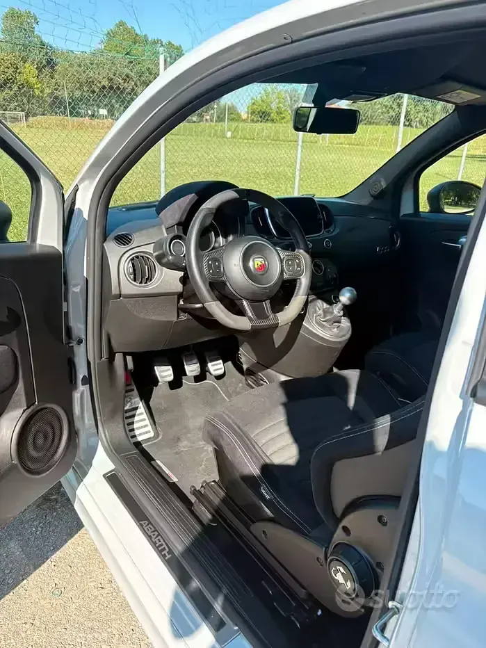 Usata Abarth 500 Competizione 180 CV (132 kW) 2021 Grigio Berlina