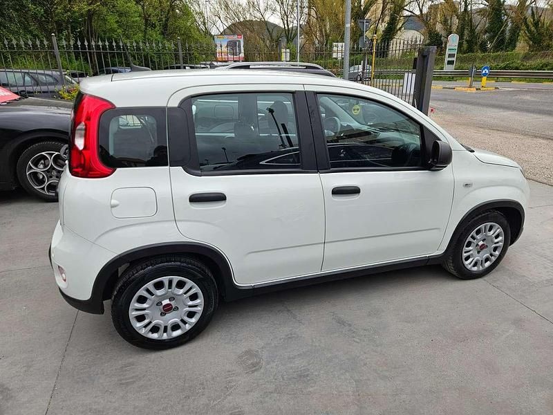 Begagnad Fiat Panda City Life 69 HK (50 kW) 2023 Vit Halvkombi