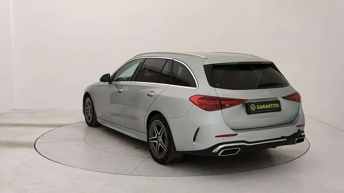 Begagnad Mercedes C220 Premium 200 HK (147 kW) 2022 Grå Kombi