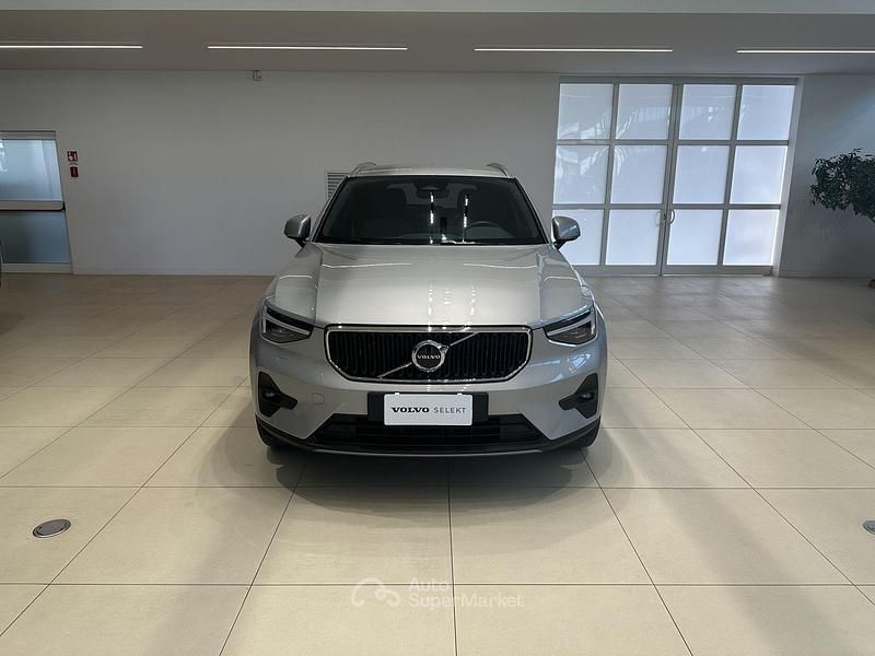 Usata Volvo XC40 Core 163 CV (119 kW) 2025 Grigio SUV