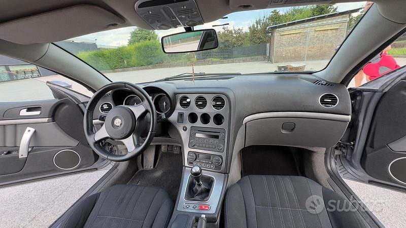 Usata Alfa Romeo Brera 210 CV (154 kW) 2006 Grigio Coupé