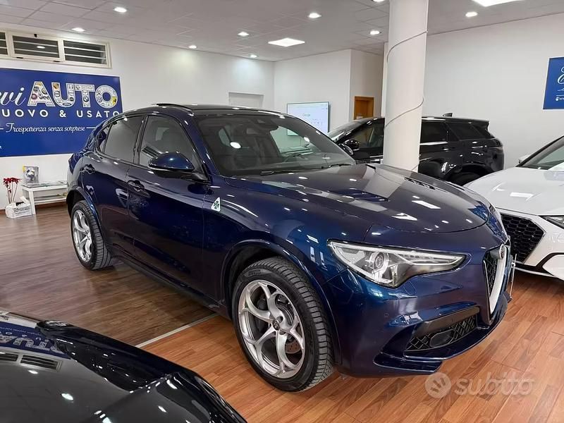 Usata Alfa Romeo Stelvio Quadrifoglio 510 CV (375 kW) 2019 Blu SUV
