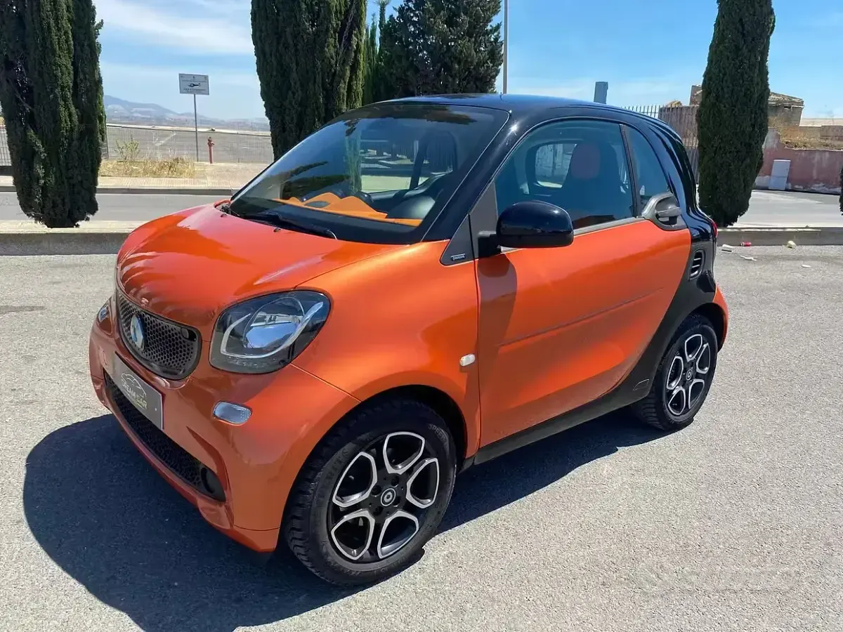 Usata Smart ForFour 71 CV (52 kW) 2014 Arancione Utilitaria