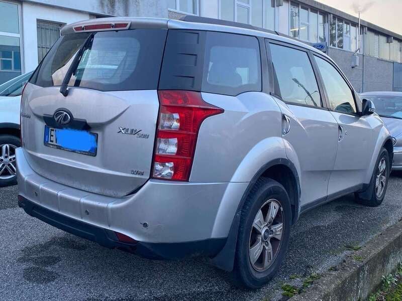 Usata Mahindra XUV500 140 CV (102 kW) 2014 Argento SUV