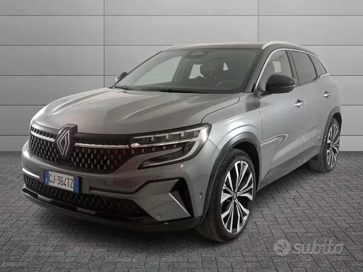Usata Renault Austral Techno Esprit Alpine 131 CV (96 kW) 2023 Grigio SUV