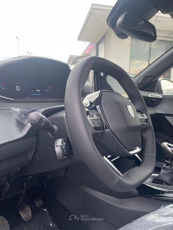 Neu Peugeot 2008 Allure 101 PS (74 kW) 2026 Schwarz SUV