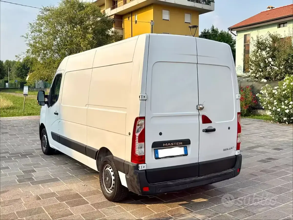 Usata Renault Master 135 CV (99 kW) 2020 Bianco Monovolume