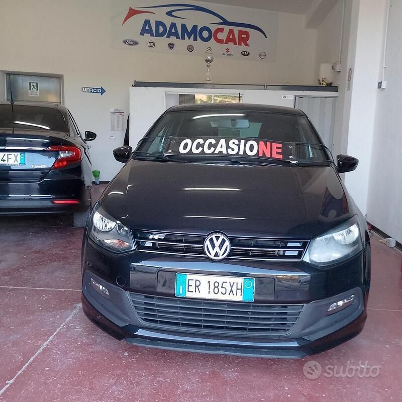 Nero Usata 2013 VW Polo R Tre volumi | 7400 € (Cara) - Immagine 1/4