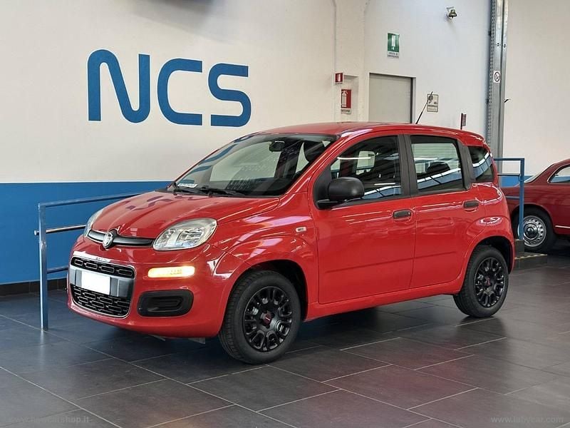 Usata Fiat Panda Easy 69 CV (50 kW) 2018 Rosso Berlina