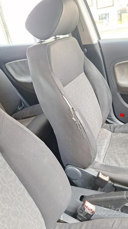 Usata Seat Ibiza 2002 Grigio Utilitaria