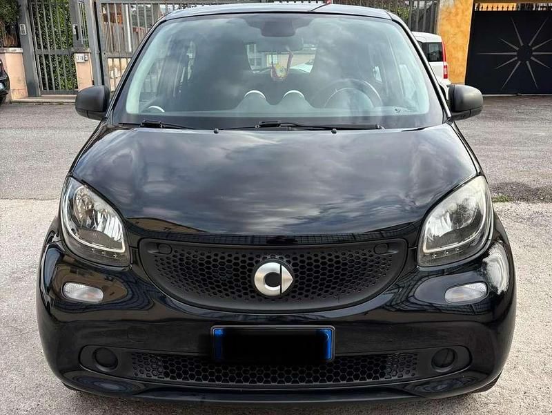 Nero Usata 2015 Smart ForFour Utilitaria | 7500 € (Buon prezzo) - Immagine 1/4