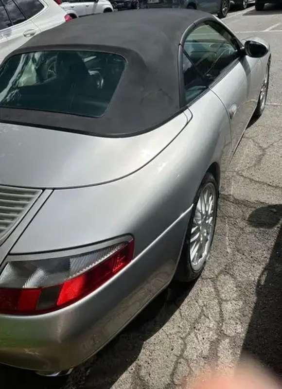 Usata Porsche 996 300 CV (220 kW) 1999 Argento Cabrio