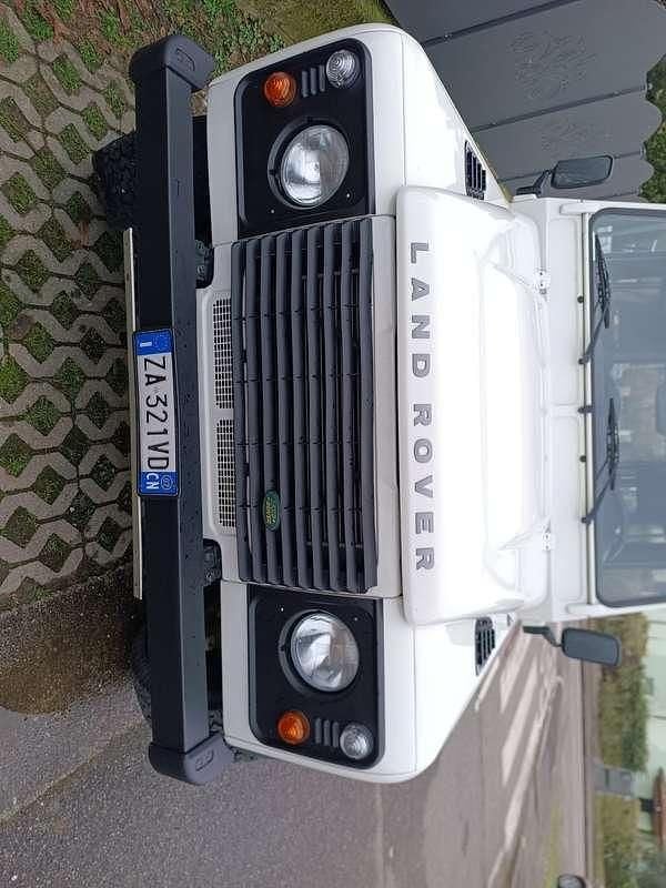 Usata Land Rover Defender S 122 CV (89 kW) 2007 Station wagon