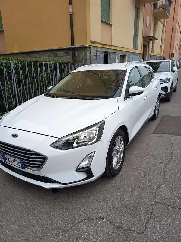 Usata Ford Focus Vignale 120 CV (88 kW) 2019 Bianco Station wagon