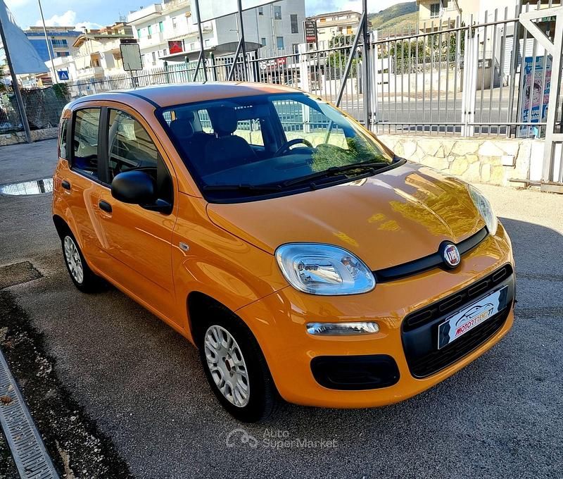 Usata Fiat Panda 69 CV (50 kW) 2020 Arancione Utilitaria