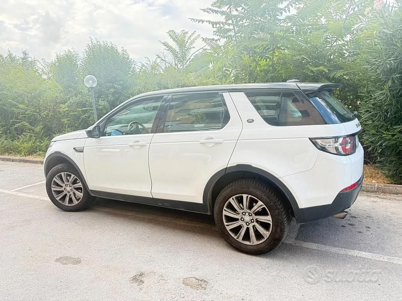 Usata Land Rover Discovery Sport 150 CV (110 kW) 2019 Bianco SUV