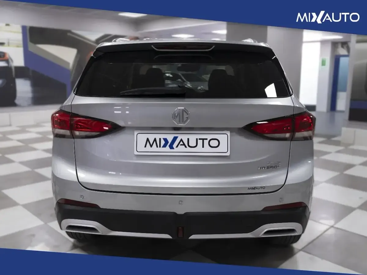 Usata MG ZS Luxury 102 CV (75 kW) 2025 Argento SUV