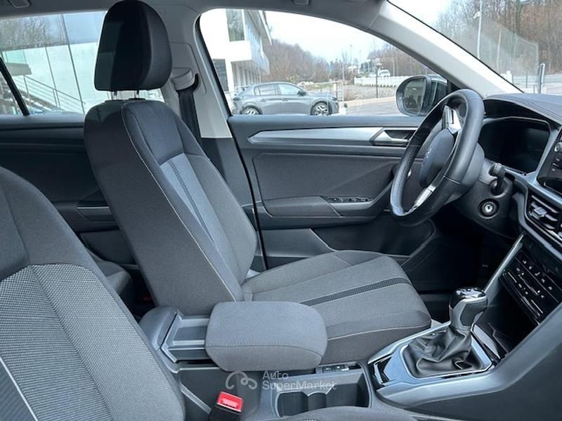 Usata VW T-Roc Life 150 CV (110 kW) 2025 Argento SUV