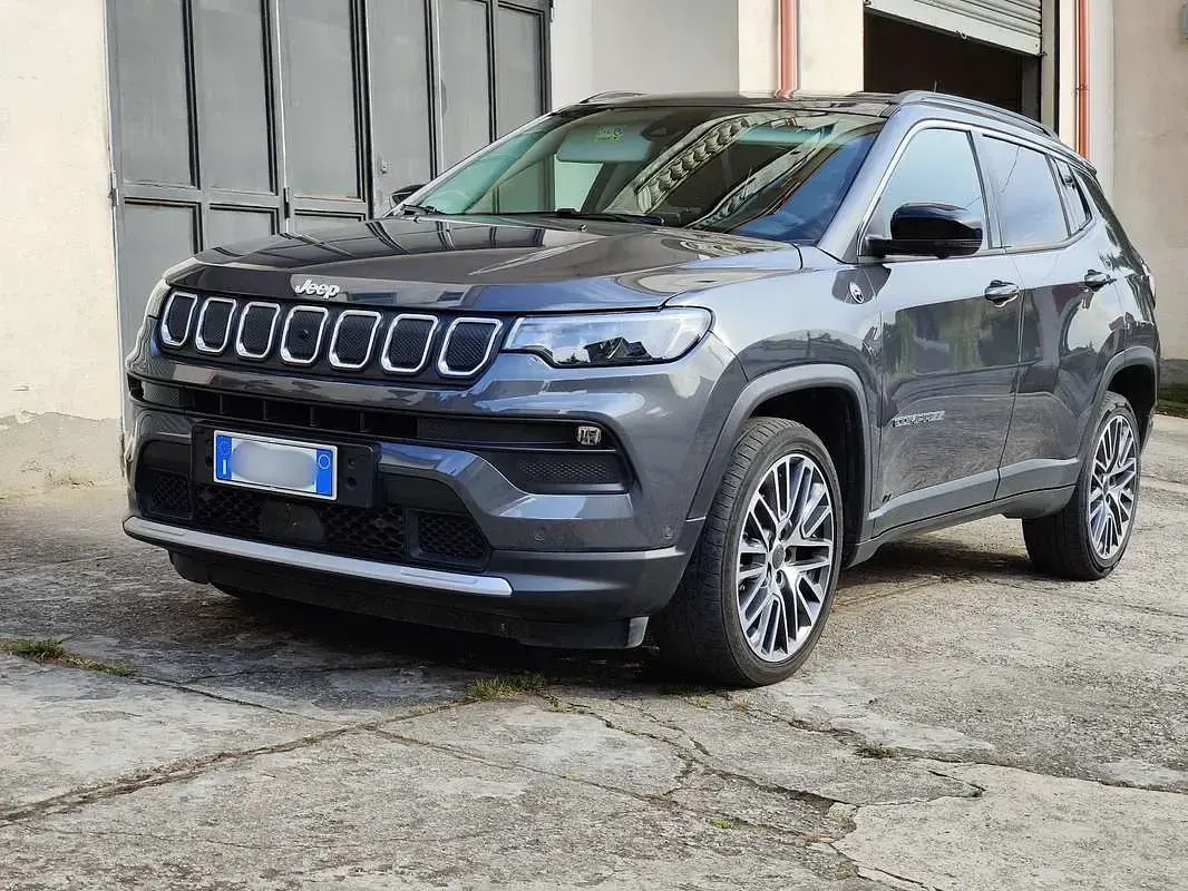 Usata Jeep Compass Limited 131 CV (96 kW) 2023 Grigio SUV