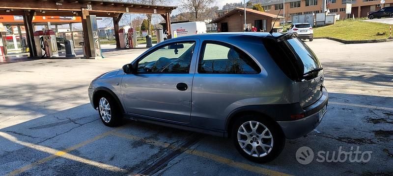 Usata Opel Corsa 2003 Grigio Utilitaria