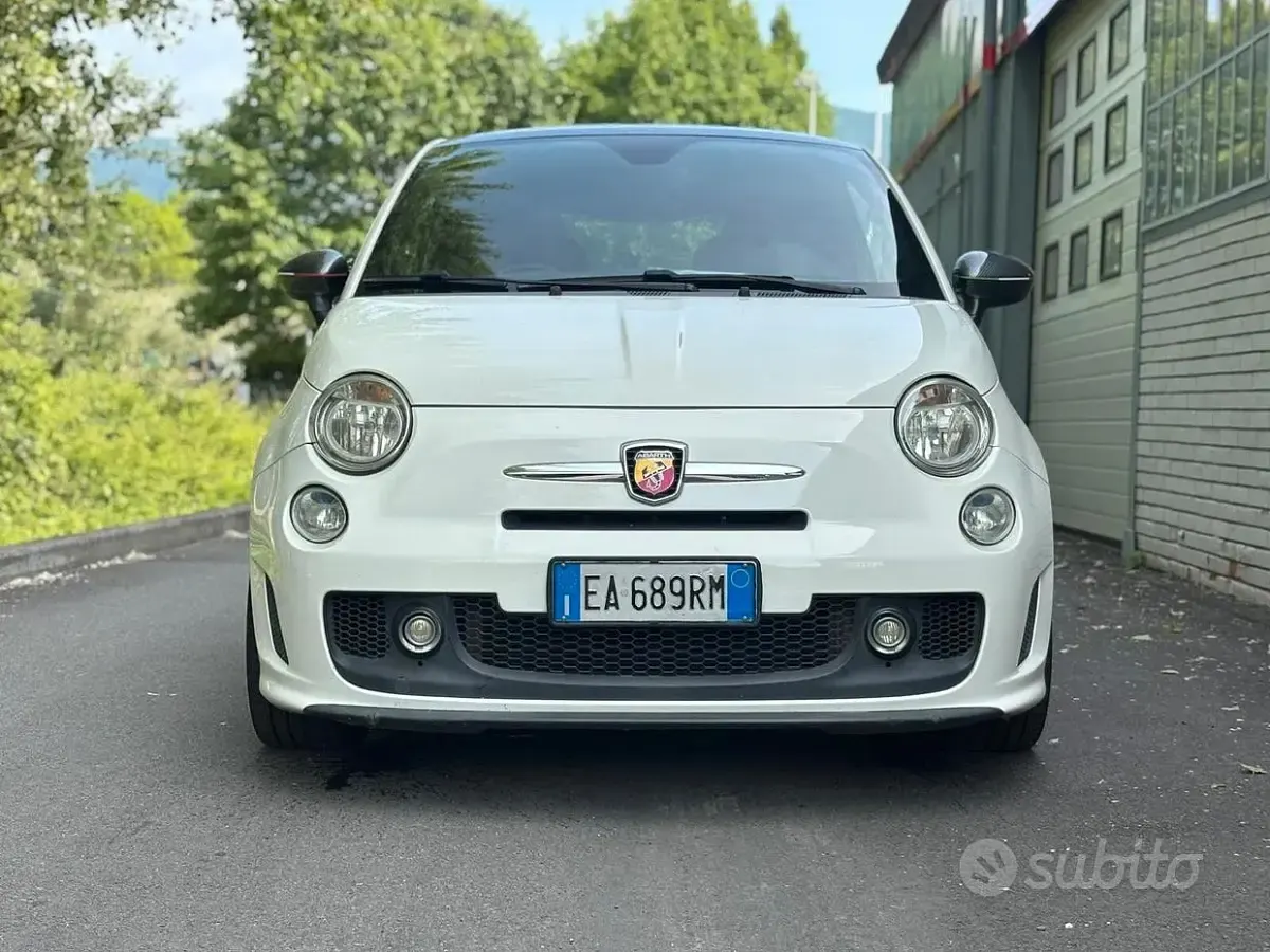 Usata Abarth 500 135 CV (99 kW) 2010 Bianco Berlina