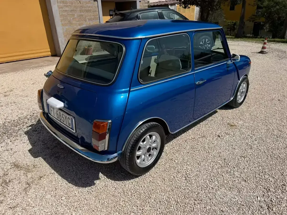 Usata Austin Mini 44 CV (32 kW) 1983 Blu Berlina