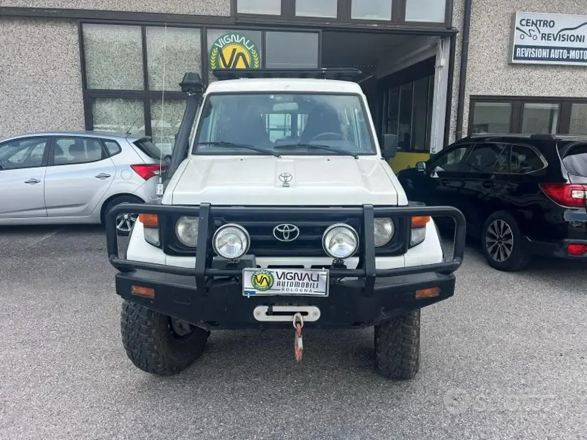 Usata Toyota Land Cruiser 131 CV (96 kW) 2004 Bianco SUV