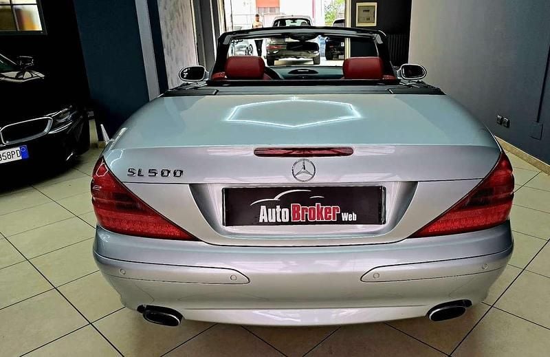 Usata Mercedes SL500 307 CV (225 kW) 2002 Argento Cabrio