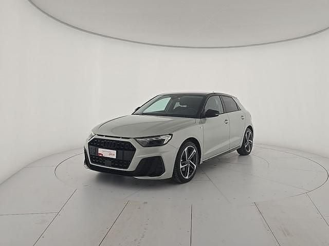 Usata Audi A1 Black Edition 116 CV (85 kW) 2025 Argento Utilitaria
