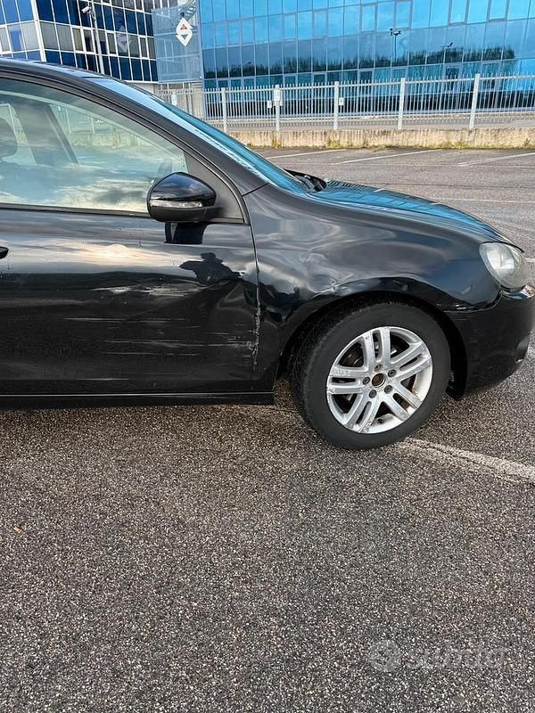 Usata VW Golf VI 110 CV (80 kW) 2008 Utilitaria
