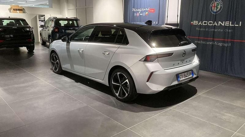 Usata Opel Astra 131 CV (96 kW) 2025 Argento Berlina