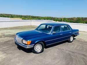 Usata Mercedes 450 286 CV (210 kW) 1975 Blu Berlina