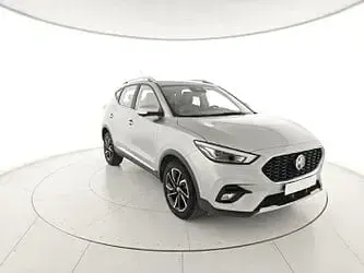 Usata MG ZS Luxury 106 CV (77 kW) 2024 Argento SUV