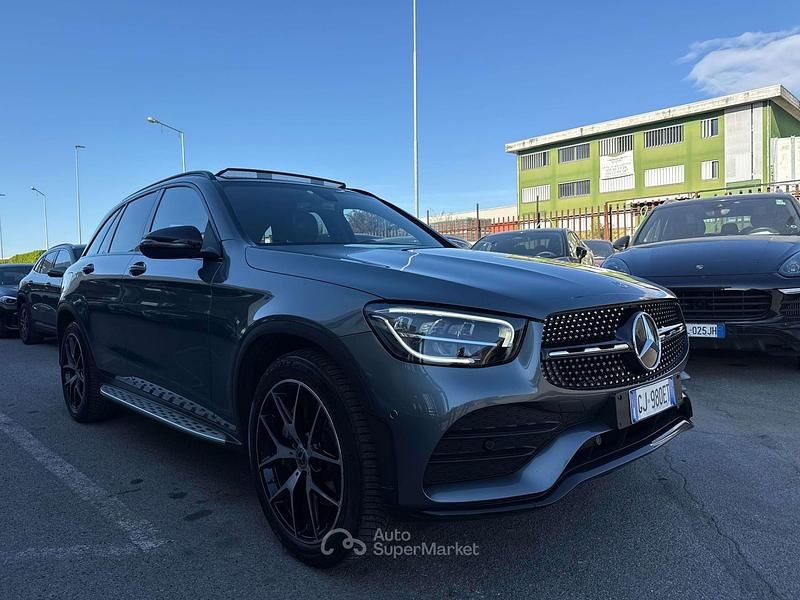 Usata Mercedes GLC450 Premium Plus 194 CV (142 kW) 2022 Gray SUV