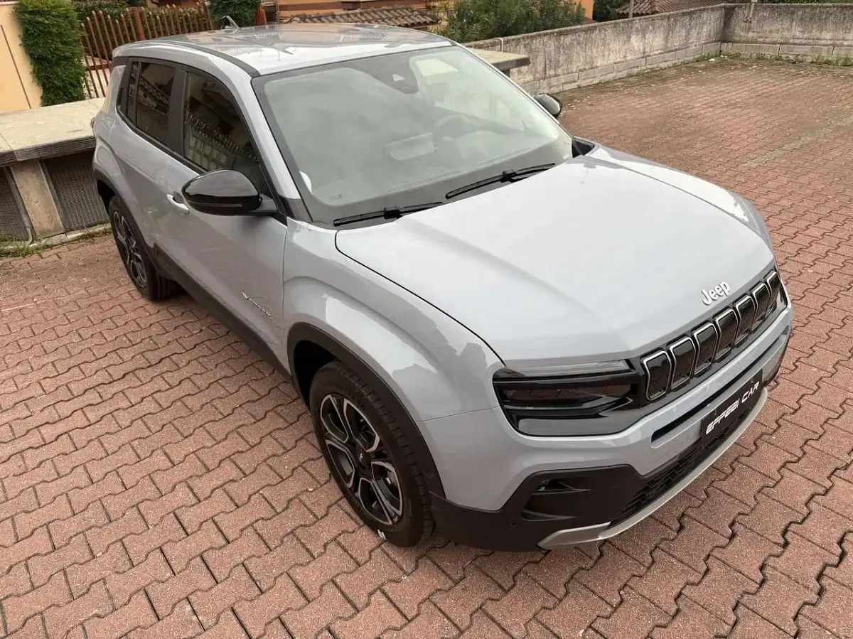Nuova Jeep Avenger Summit 110 CV (80 kW) 2026 Grigio storm SUV